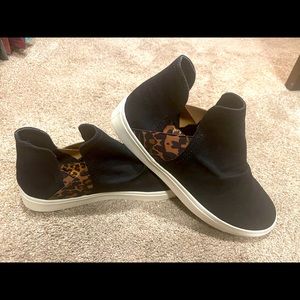 Women’s Gypsy Jazz Leopard & Black Sneaker